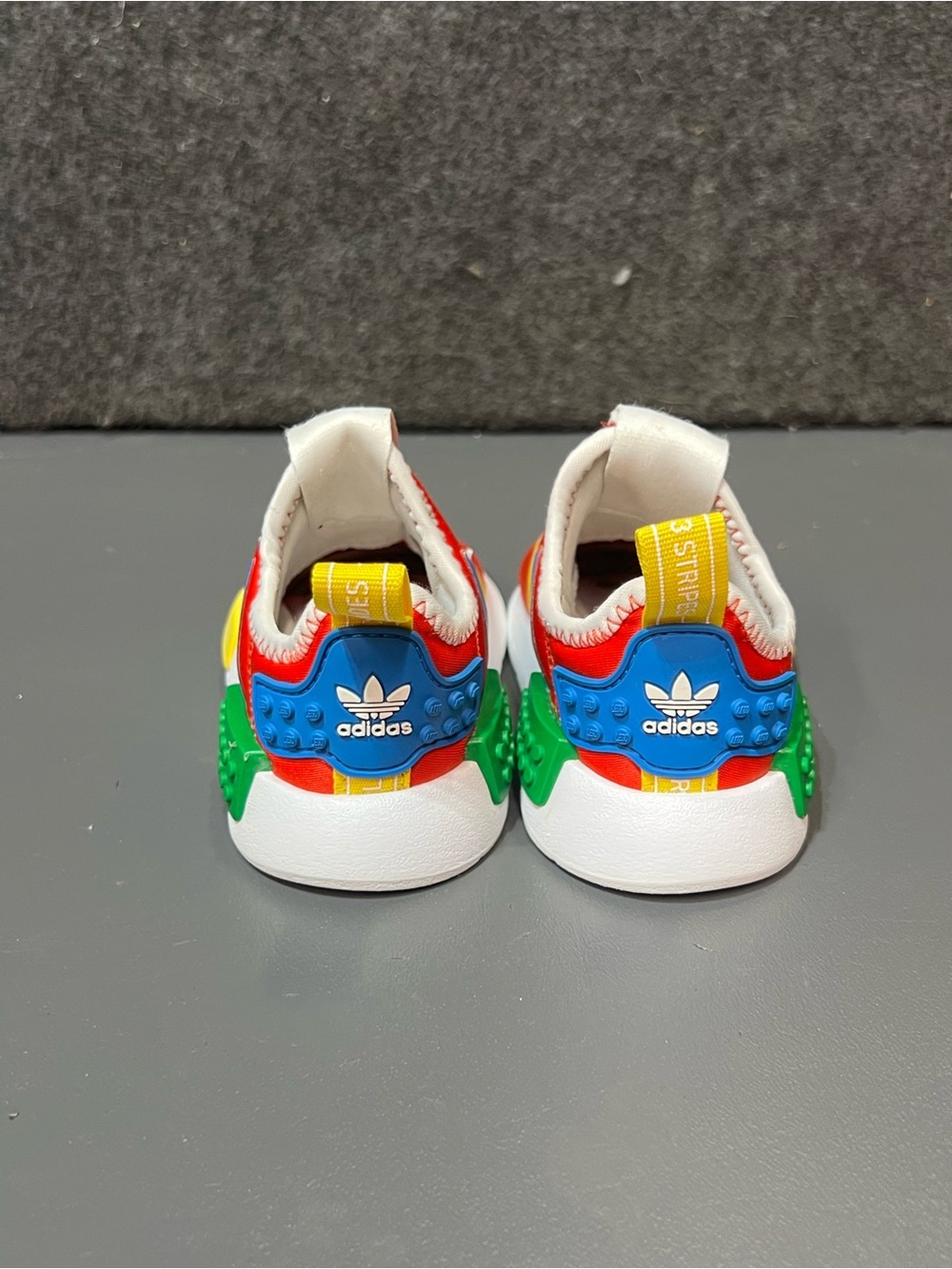 Adidas x LEGO NMD 360 I 'Pantone' Kids Sneakers Size 5K - Picture 6 of 13